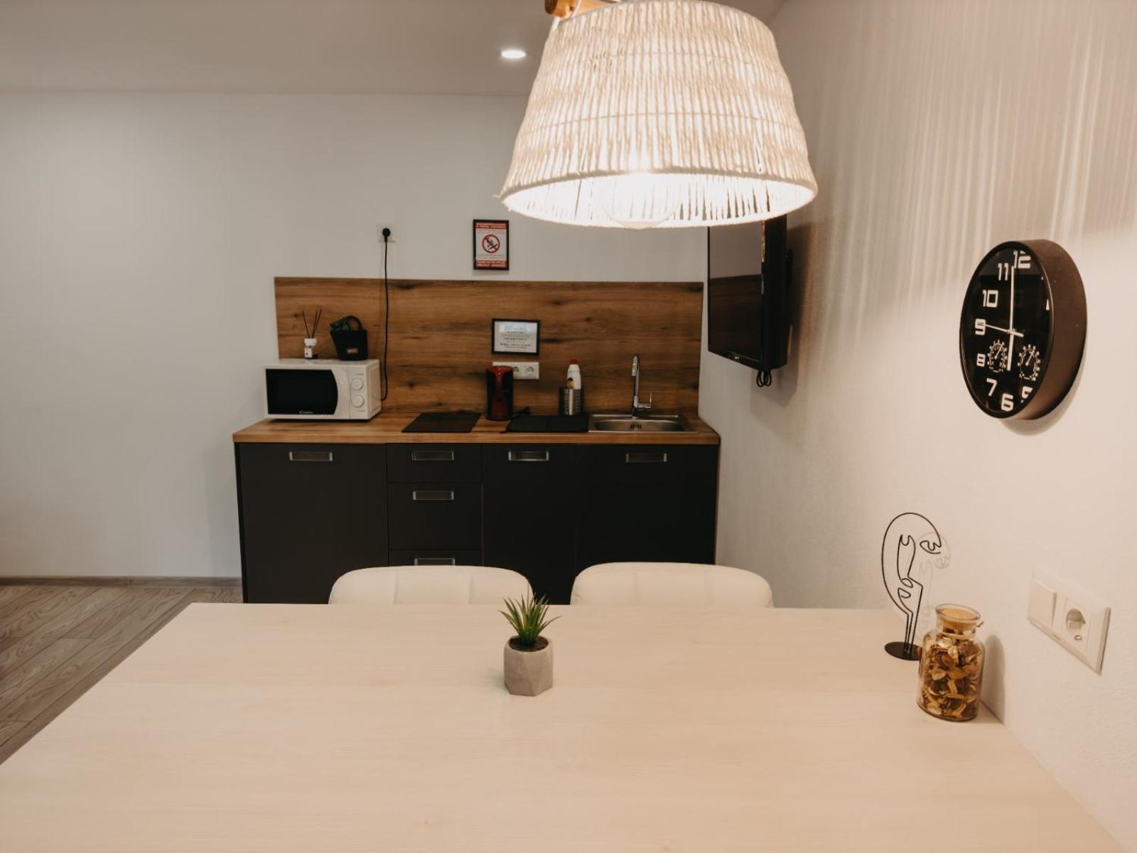 Marcos Apartments Victoriei - Self Check-In Resita Zewnętrze zdjęcie